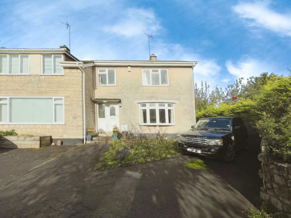 3 bedroom semidetached house for sale in High Street, Saltford