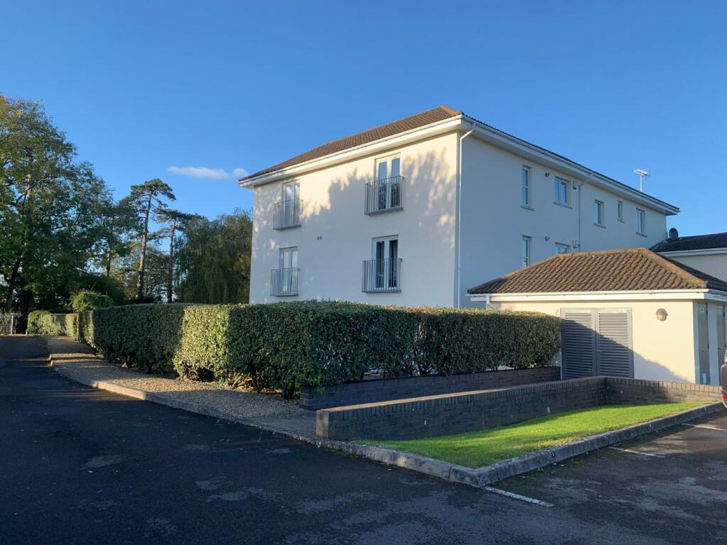 2 bedroom apartment for sale in Bath Road, Saltford, Bristol, BS31