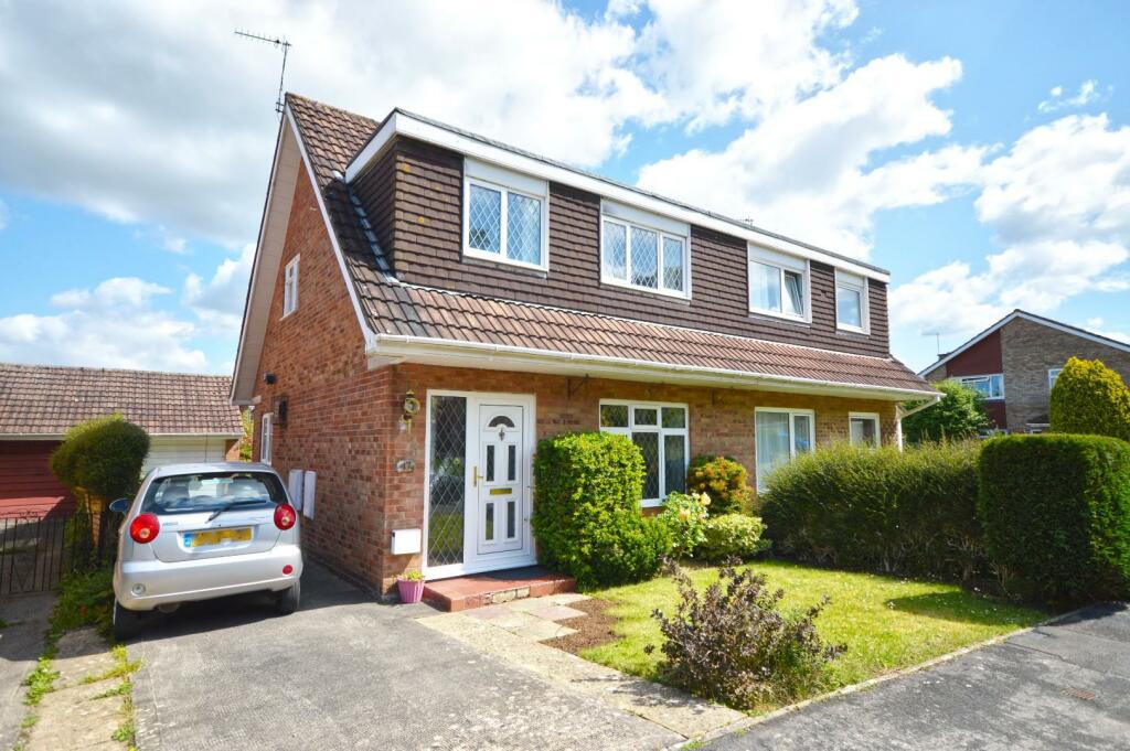 3 bedroom semidetached house for sale in Montague Road, Saltford, BS31