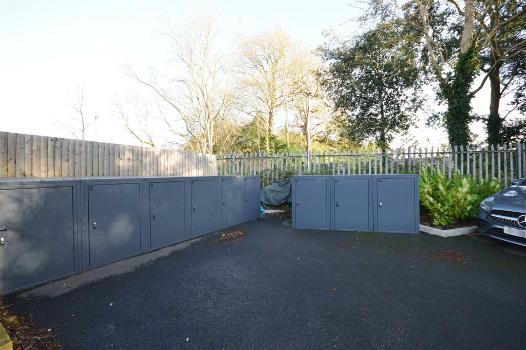 Additional property image - 4 Emery Road, Brislington, Bristol
