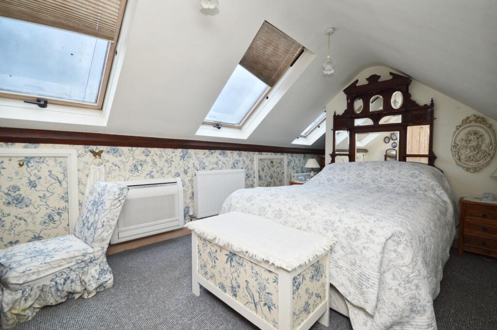 Additional property image - Watsons Road, Longwell Green, Bristol