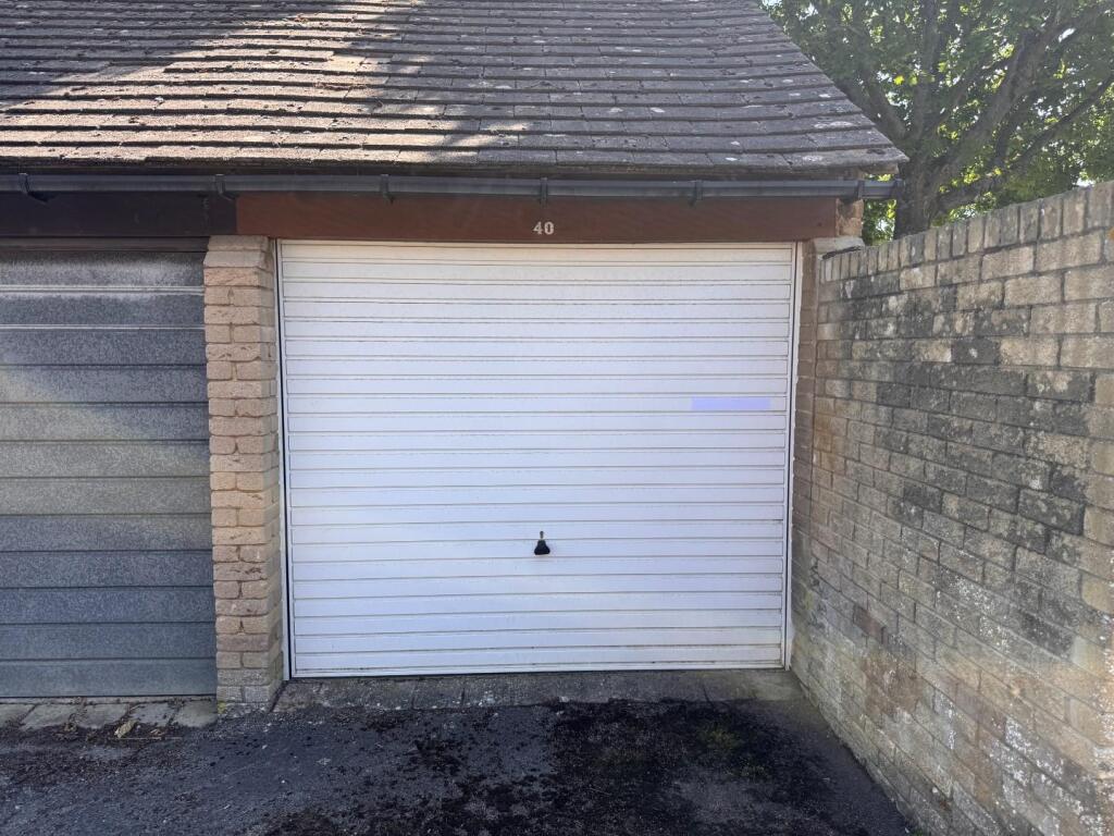 Main image of property: Minsmere Road, Keynsham