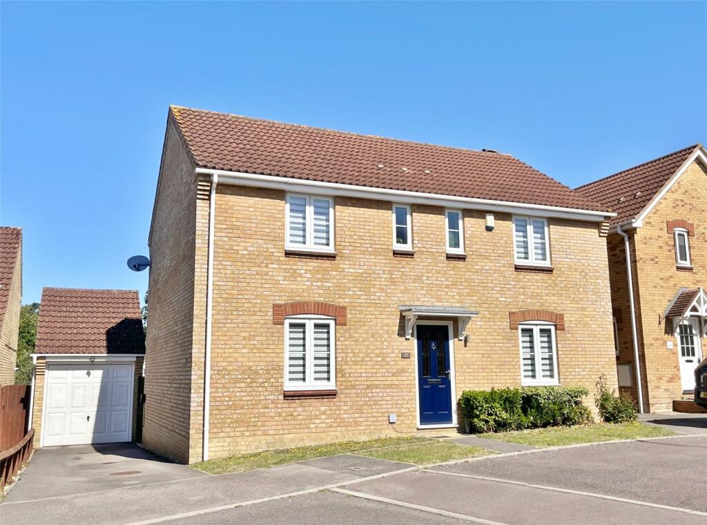4 bedroom detached house for sale in Thorne Close, Verwood, Dorset, BH31