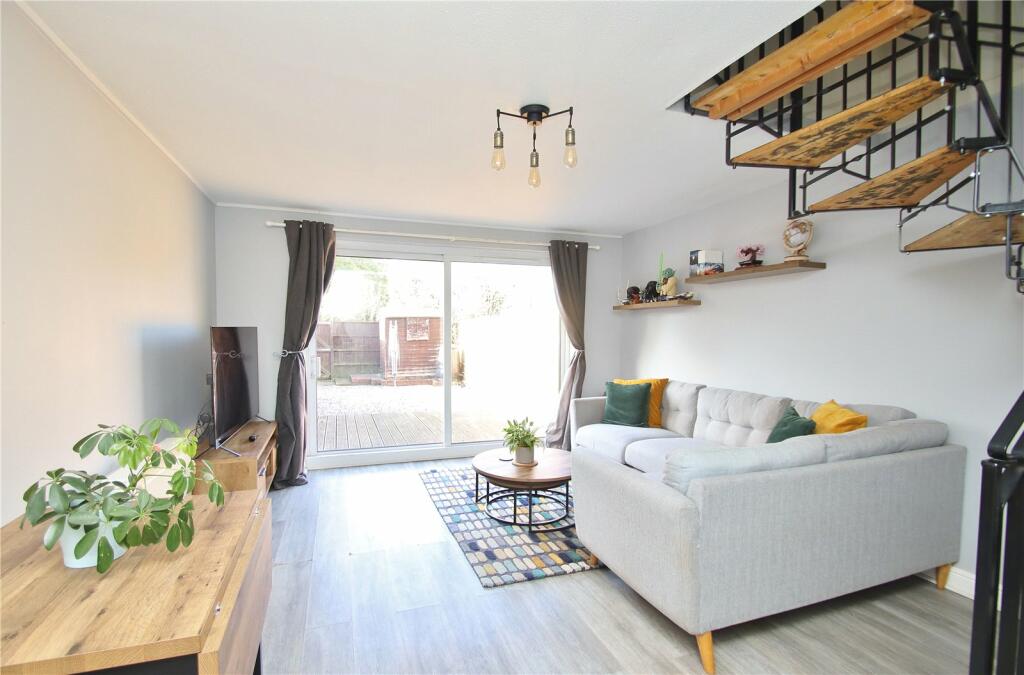 Additional property image - Mendip Close, Verwood, Dorset, BH31
