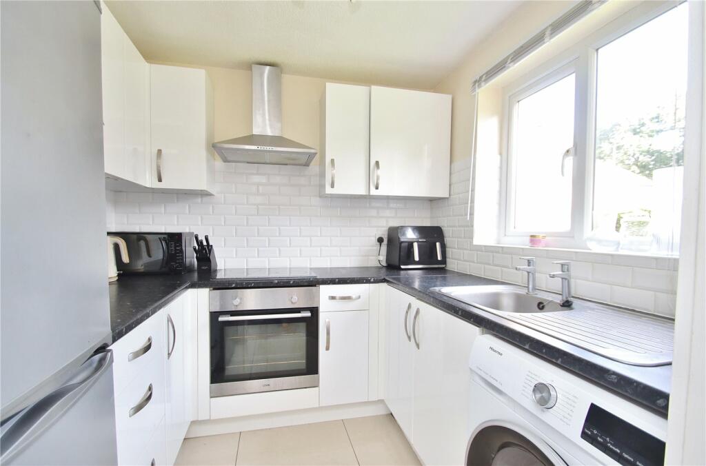 Additional property image - Mendip Close, Verwood, Dorset, BH31