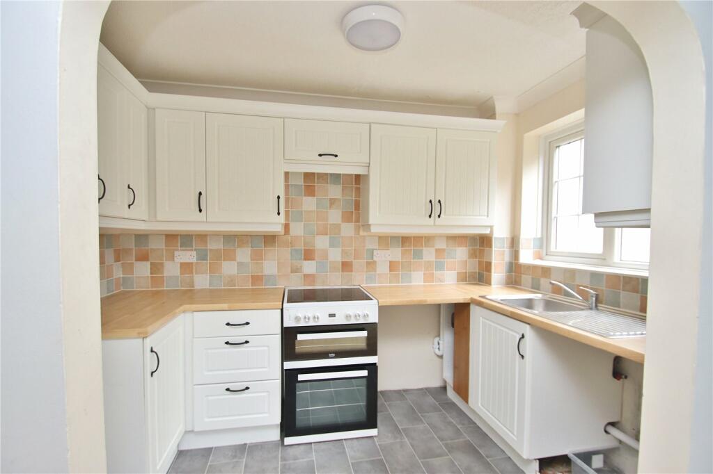 Additional property image - Owls Road, Verwood, Dorset, BH31