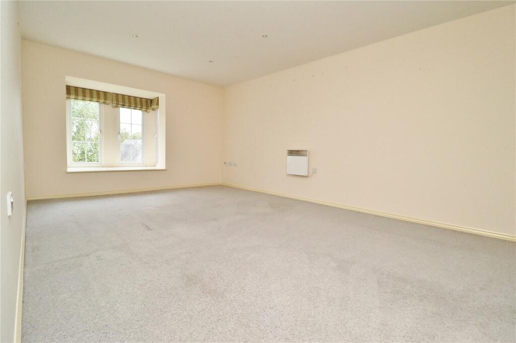 Additional property image - Heron House, 2 Peel Close, Verwood, Dorset, BH31