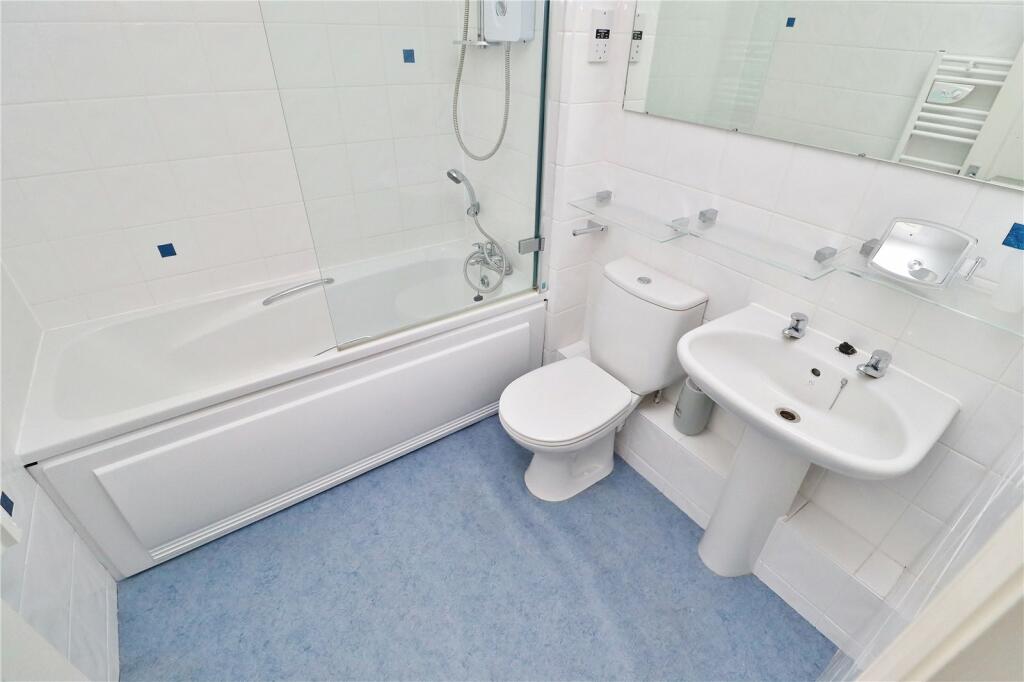 Additional property image - Heron House, 2 Peel Close, Verwood, Dorset, BH31