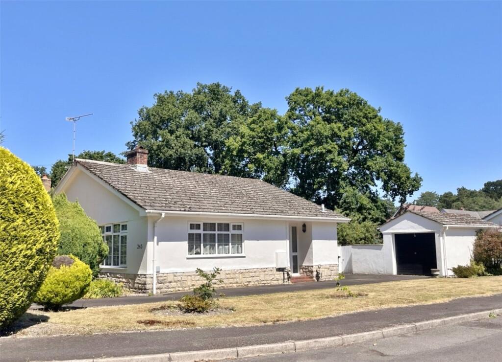 Main image of property: Ringwood Road, Verwood, Dorset, BH31