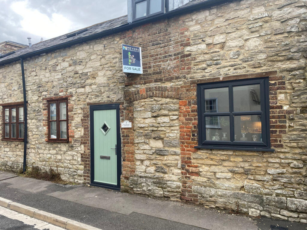 Main image of property: London Road, Dorchester, DT1 1