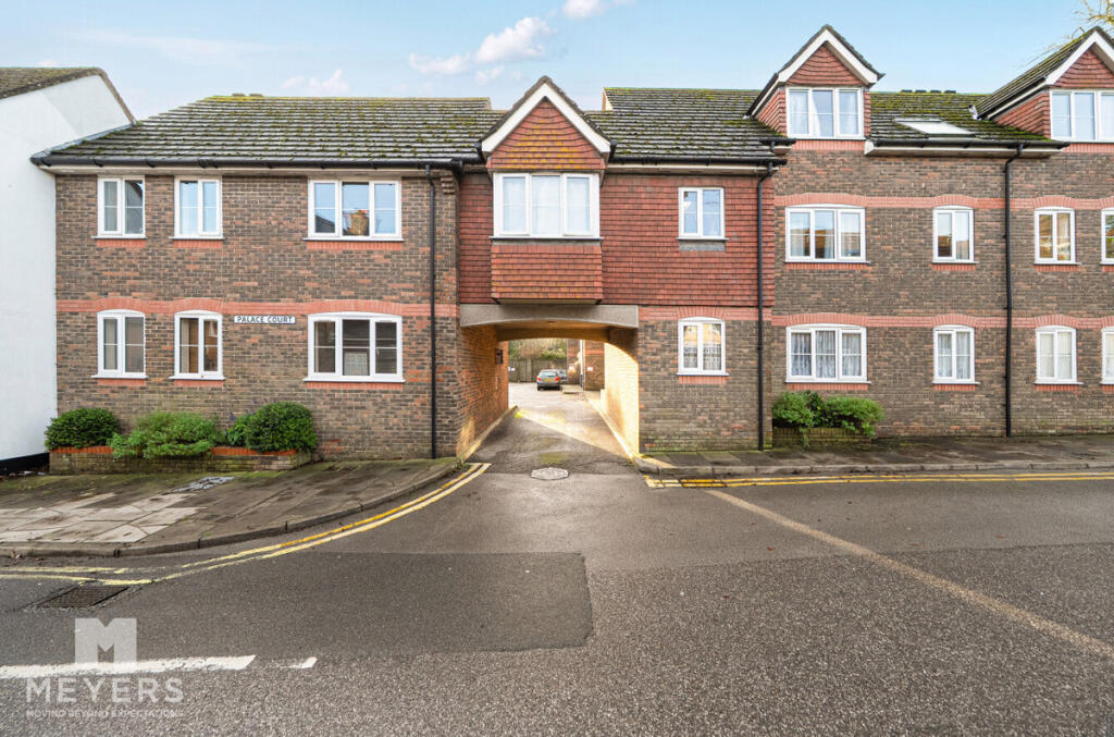 Main image of property: Durngate Street, Dorchester, DT1 1