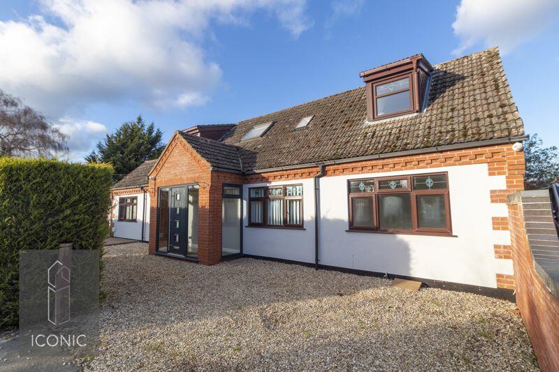 4 bedroom chalet for rent in Upper Stafford Avenue, New Costessey, Norwich, NR5