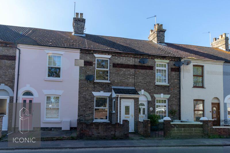 2 bedroom terraced house for rent in Church Road, Gorleston, Great
