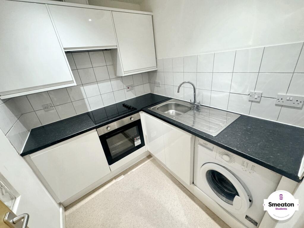 Main image of property: Student Only Modern Unique  , 28 Central Park Avenue, Plymouth, Devon, PL4 6NE