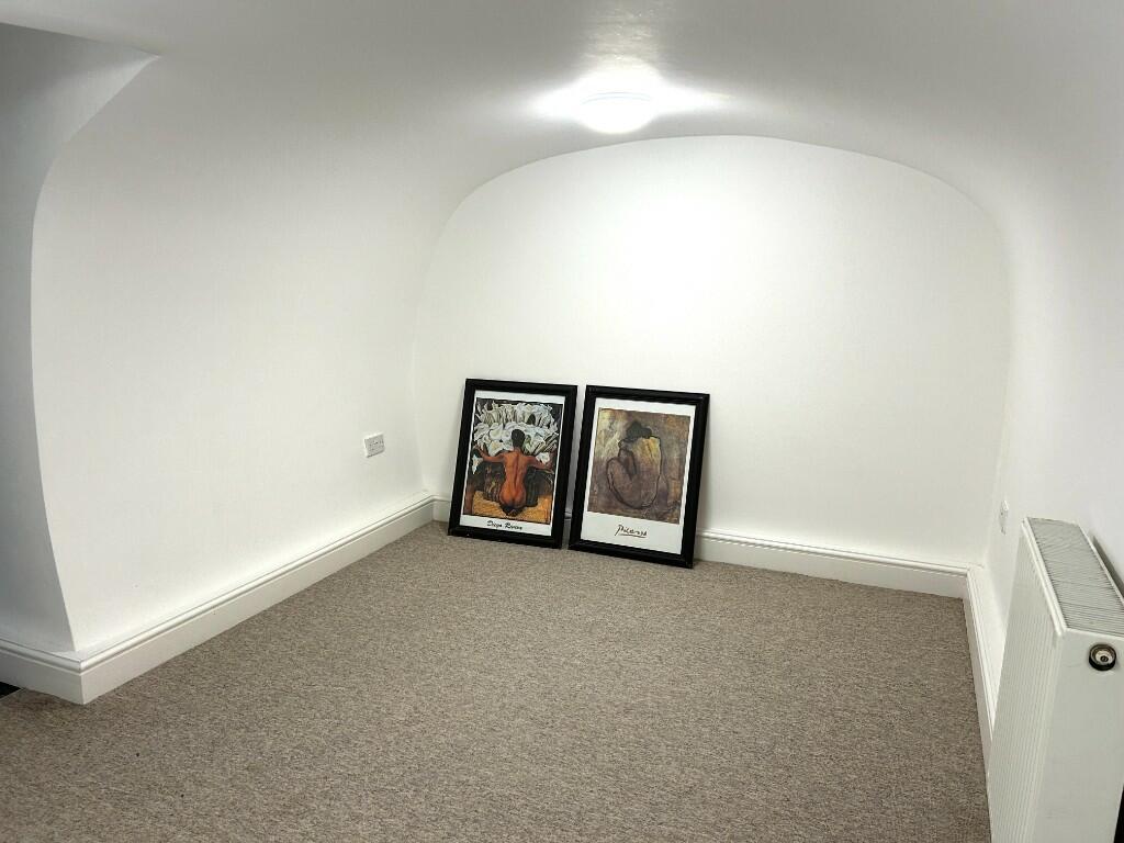 Additional property image - Chatham Row, Bath, Somerset, BA1