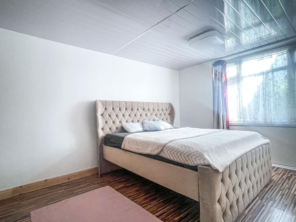 Additional property image - 27 Bassett Croft, Birmingham, B10 0EB