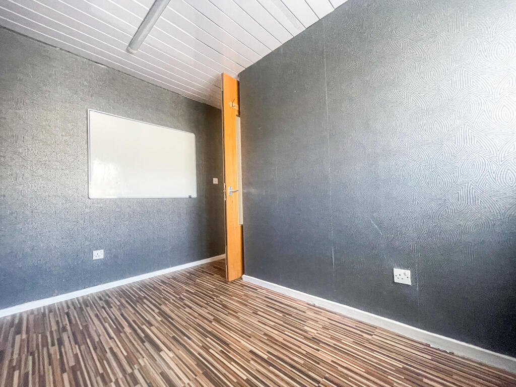 Additional property image - 27 Bassett Croft, Birmingham, B10 0EB