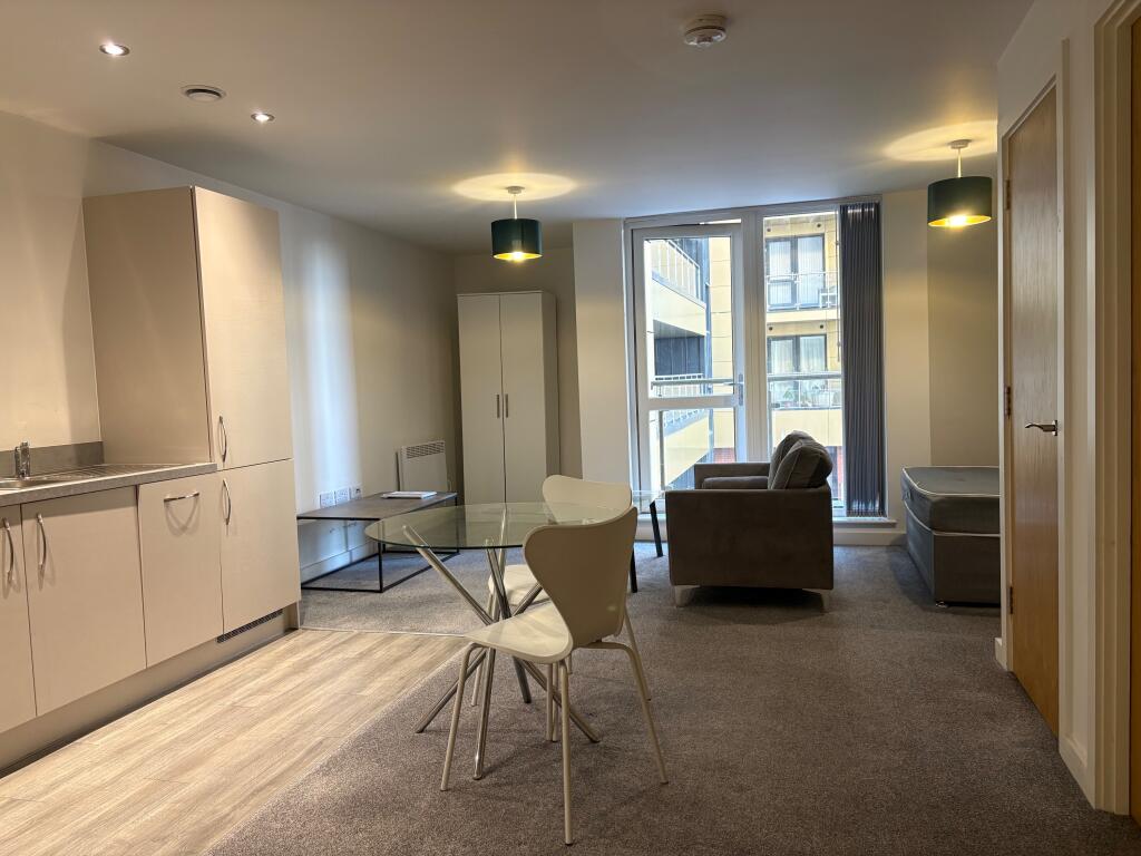 Main image of property: Adelphi Wharf 3, 7 Adelphi Street, Salford, M3 6GH