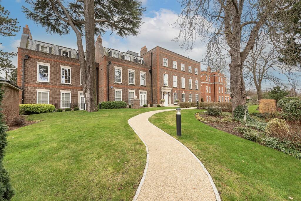 2 bedroom apartment for sale in Townsend Lane, Harpenden, AL5