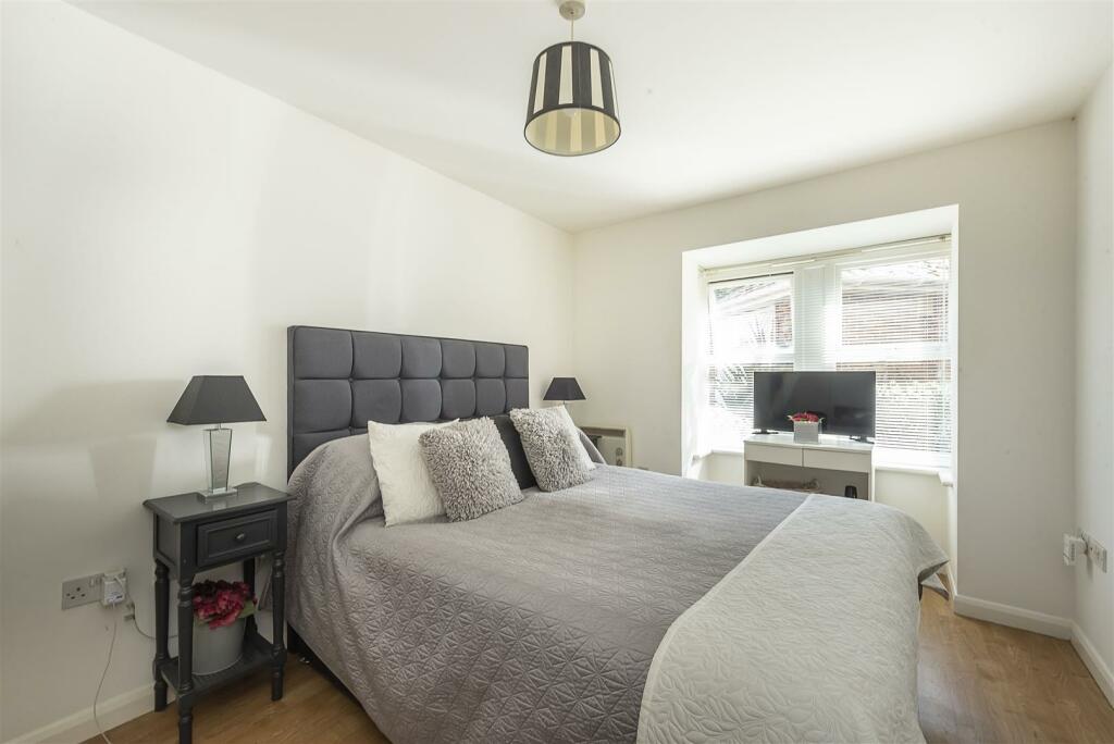 Additional property image - Stathams Court, Hemel Hempstead Road, Redbourn, Hertfordshire