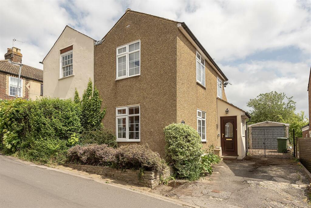 2 bedroom semidetached house for sale in Folly Fields, Wheathampstead, AL4