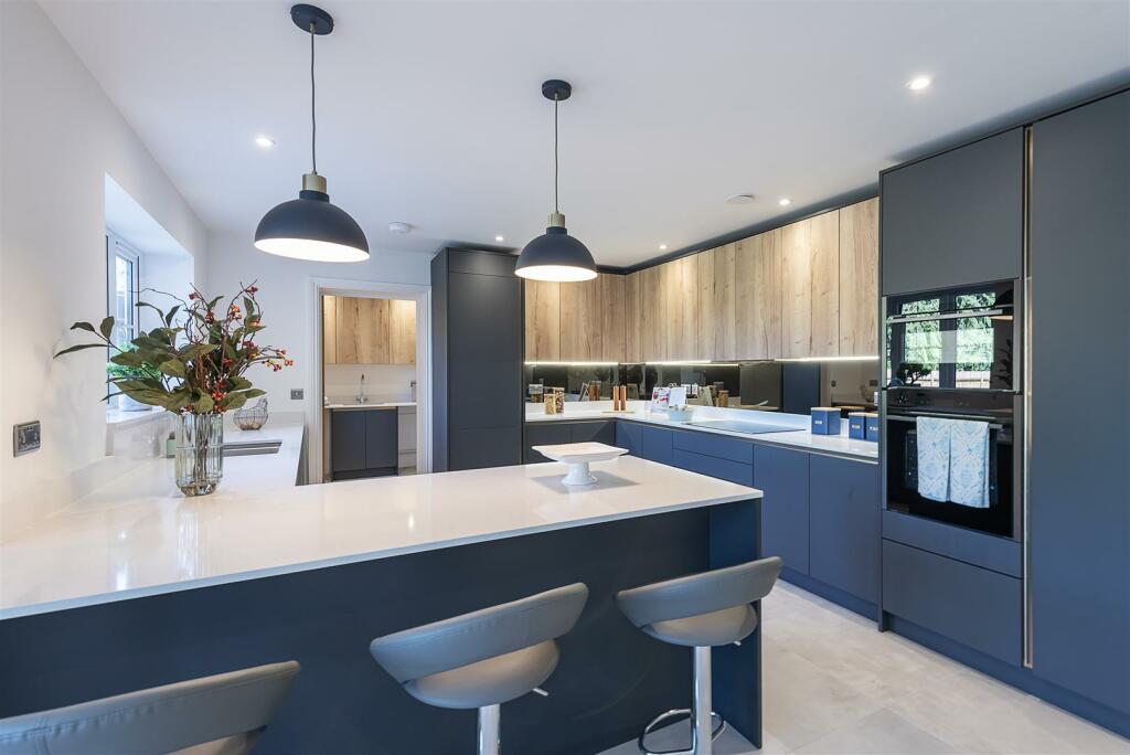 Additional property image - Woodstock Road North, St. Albans