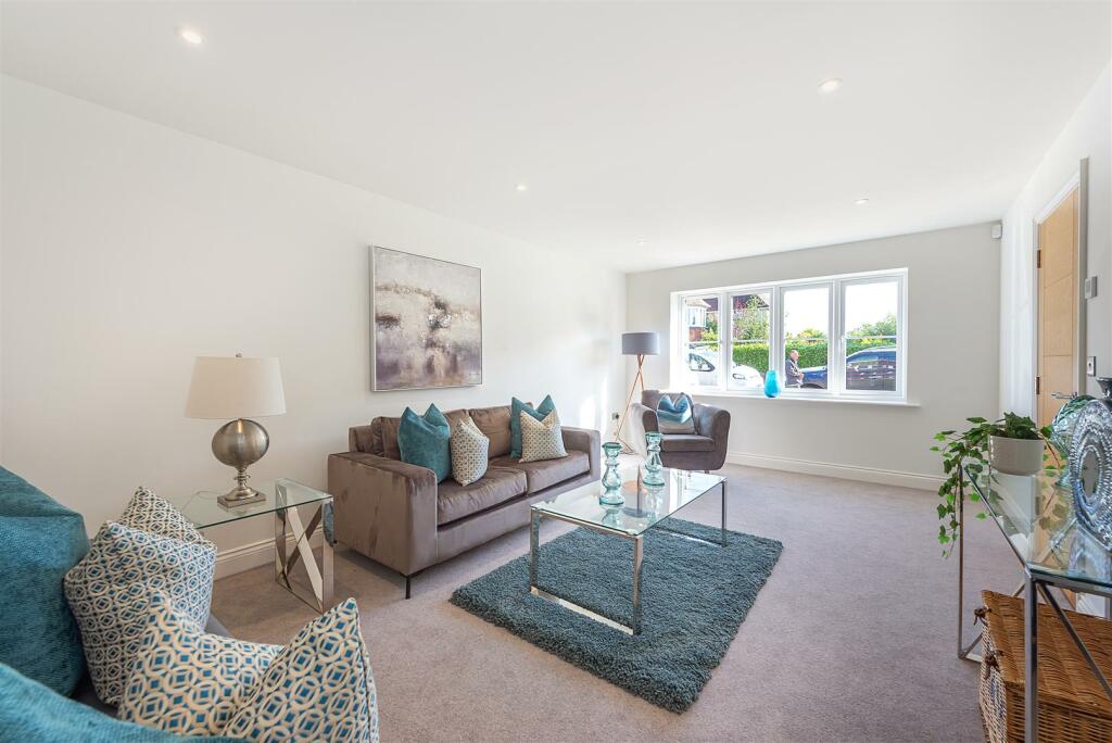 Additional property image - Woodstock Road North, St. Albans