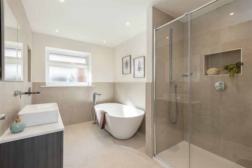 Additional property image - Woodstock Road North, St. Albans