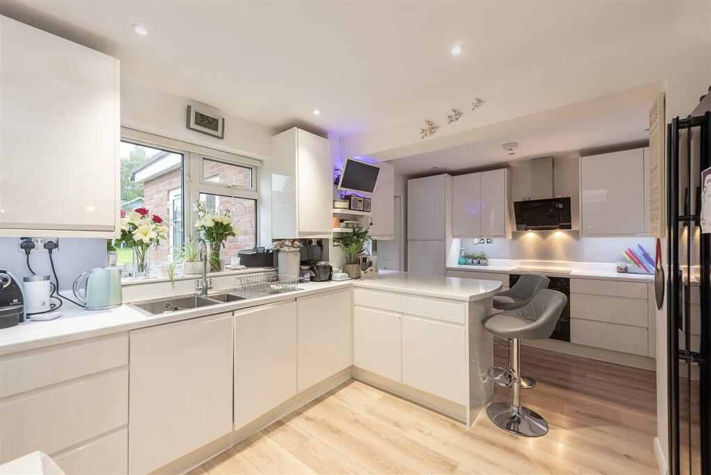 Additional property image - Wensley Close, Harpenden