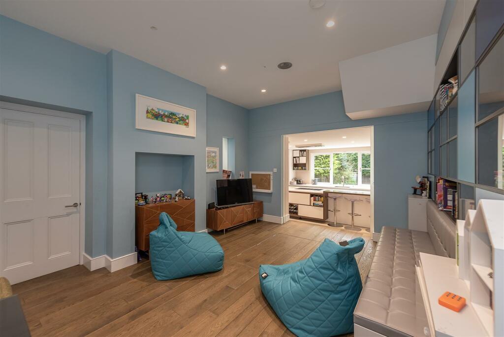 Additional property image - Moreton Avenue, Harpenden