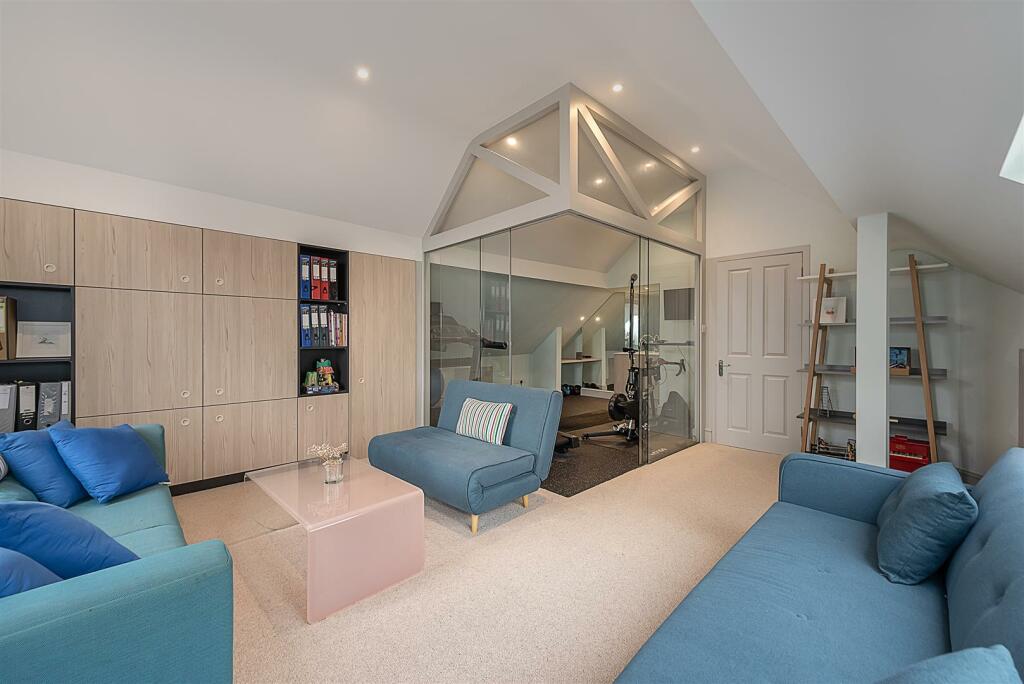 Additional property image - Moreton Avenue, Harpenden