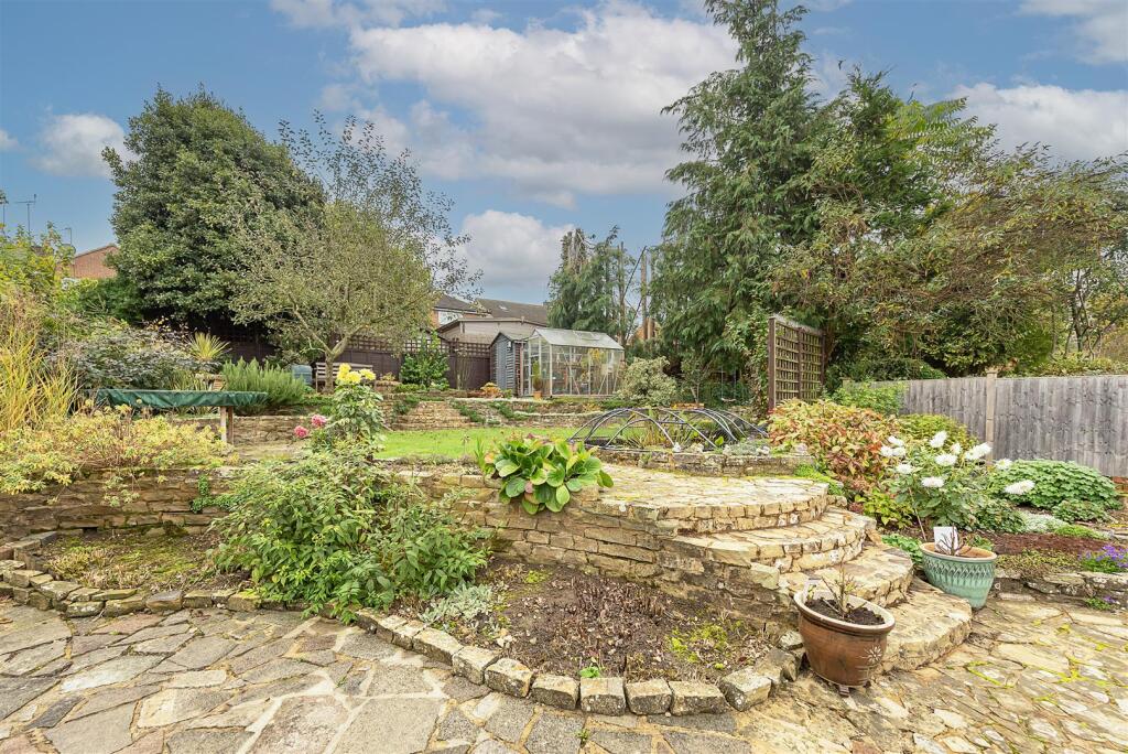 Additional property image - Wroxham Way, Harpenden