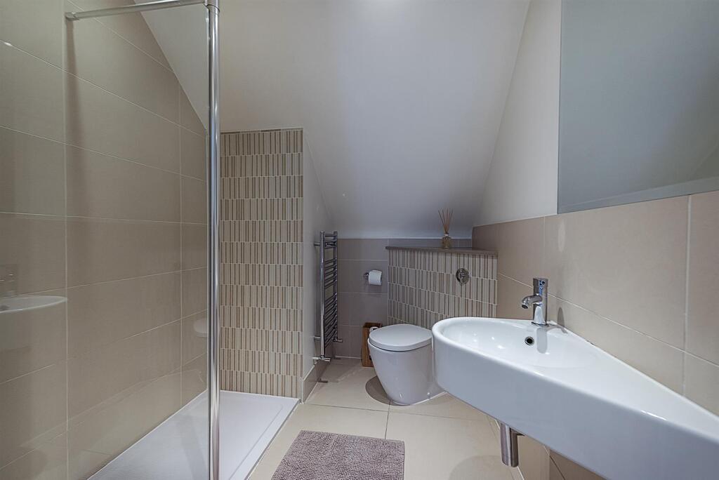 Additional property image - Park Rise, Harpenden