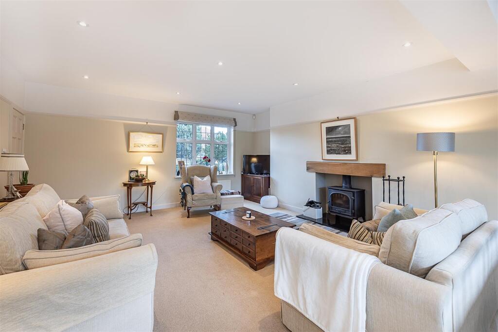 Additional property image - Dalkeith Road, Harpenden
