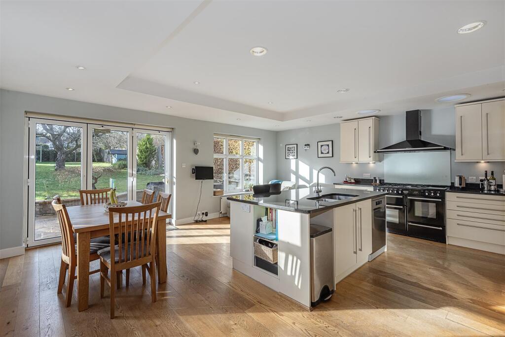 Additional property image - Dalkeith Road, Harpenden