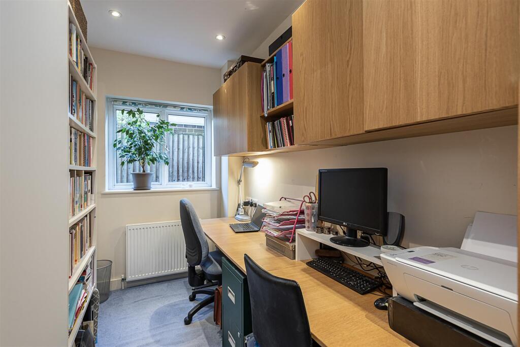 Additional property image - Dalkeith Road, Harpenden