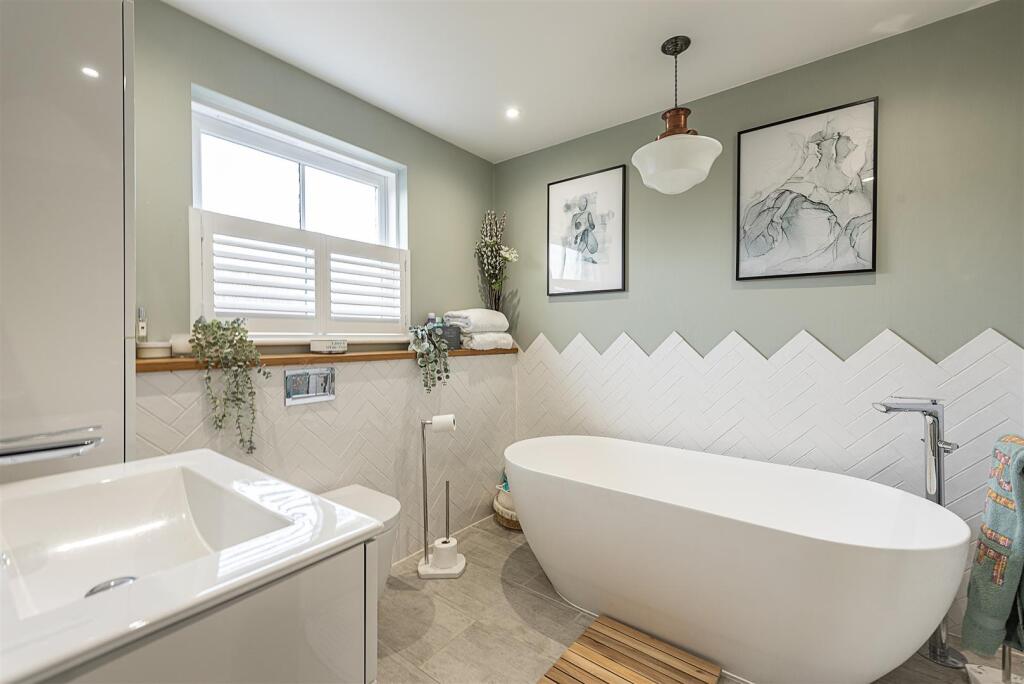 Additional property image - Crabtree Lane, Harpenden
