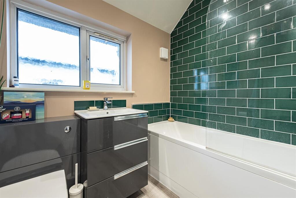 Additional property image - Harpenden Lane, Redbourn, St. Albans