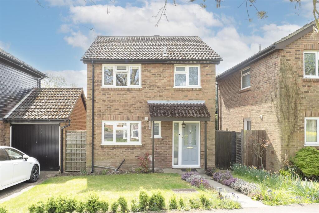 Main image of property: Welbeck Rise, Harpenden