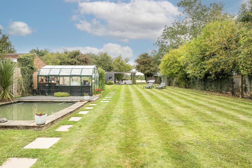 Main image of property: Peters Green, Hertfordshire