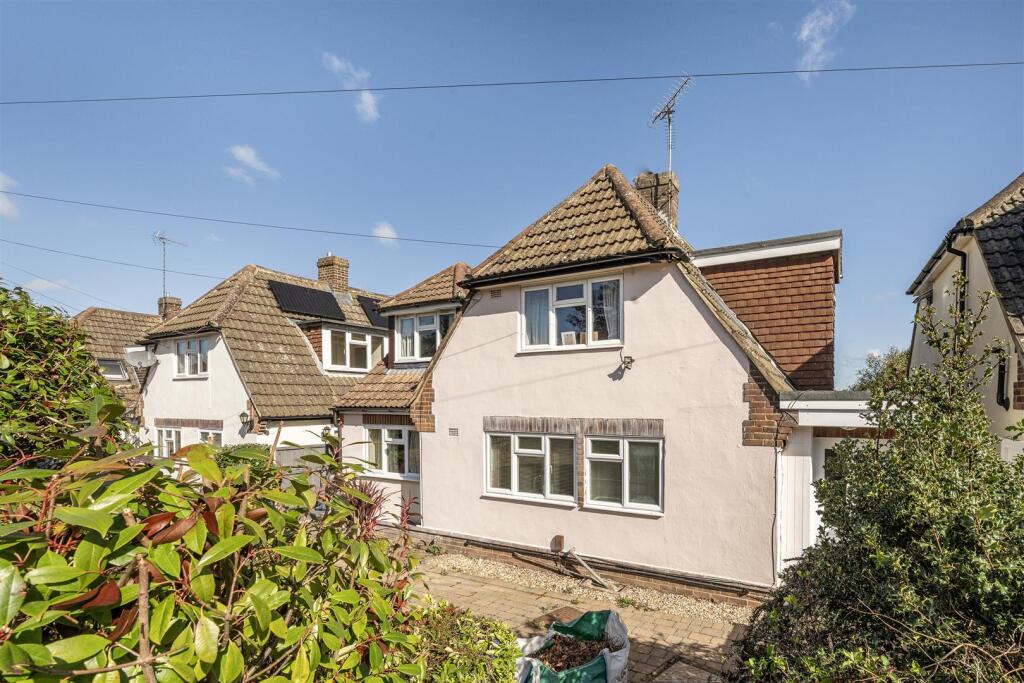Main image of property: Molescroft, Harpenden