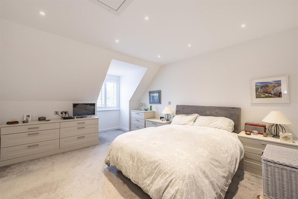 Additional image 7 of Gibbs Close, Harpenden
