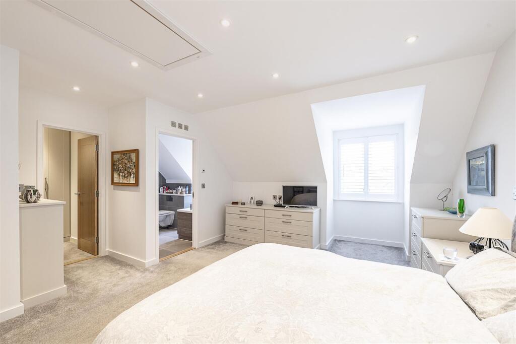 Additional image 8 of Gibbs Close, Harpenden