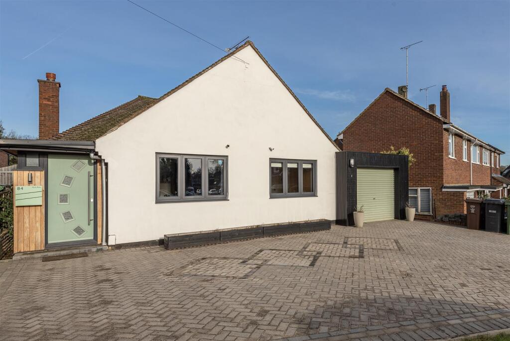 Main image of property: Park Rise, Harpenden
