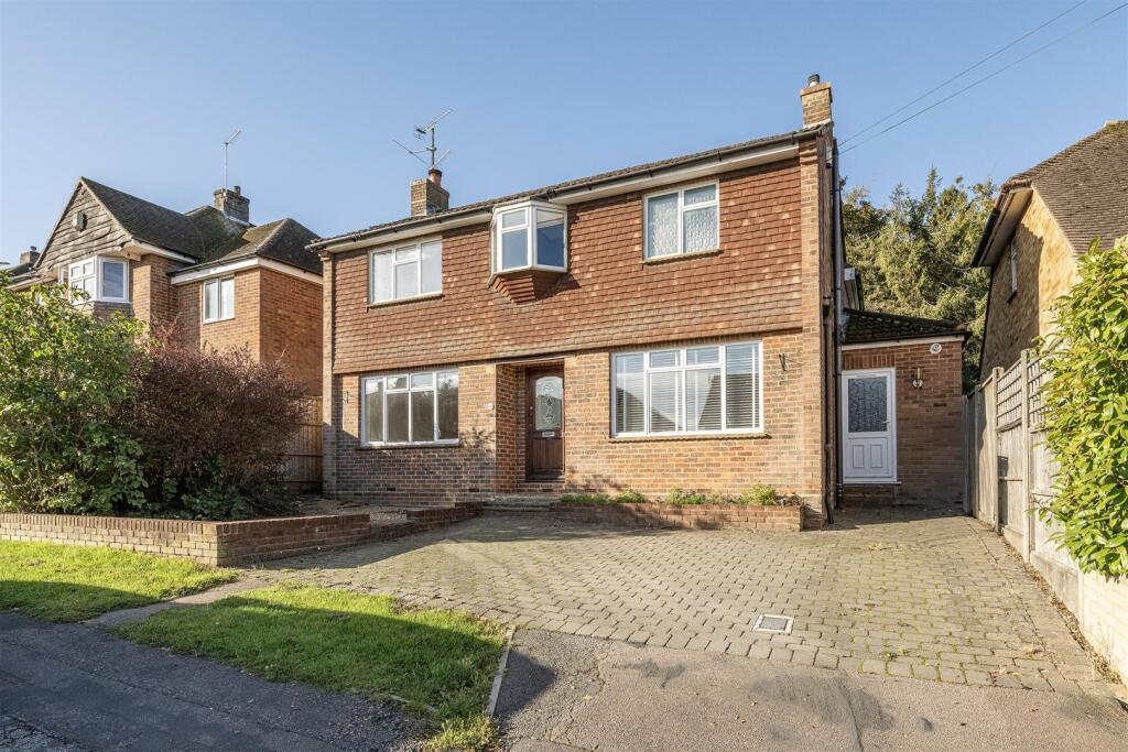 Main image of property: Park Rise, Harpenden