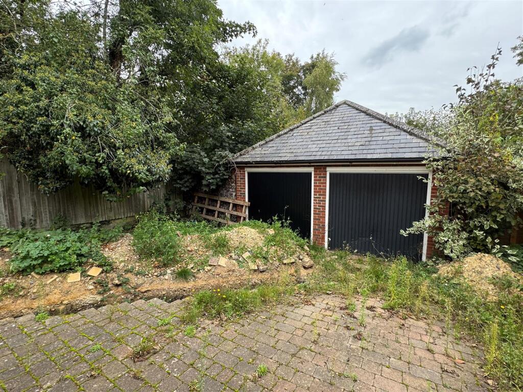 Main image of property: Meads Lane, Wheathampstead