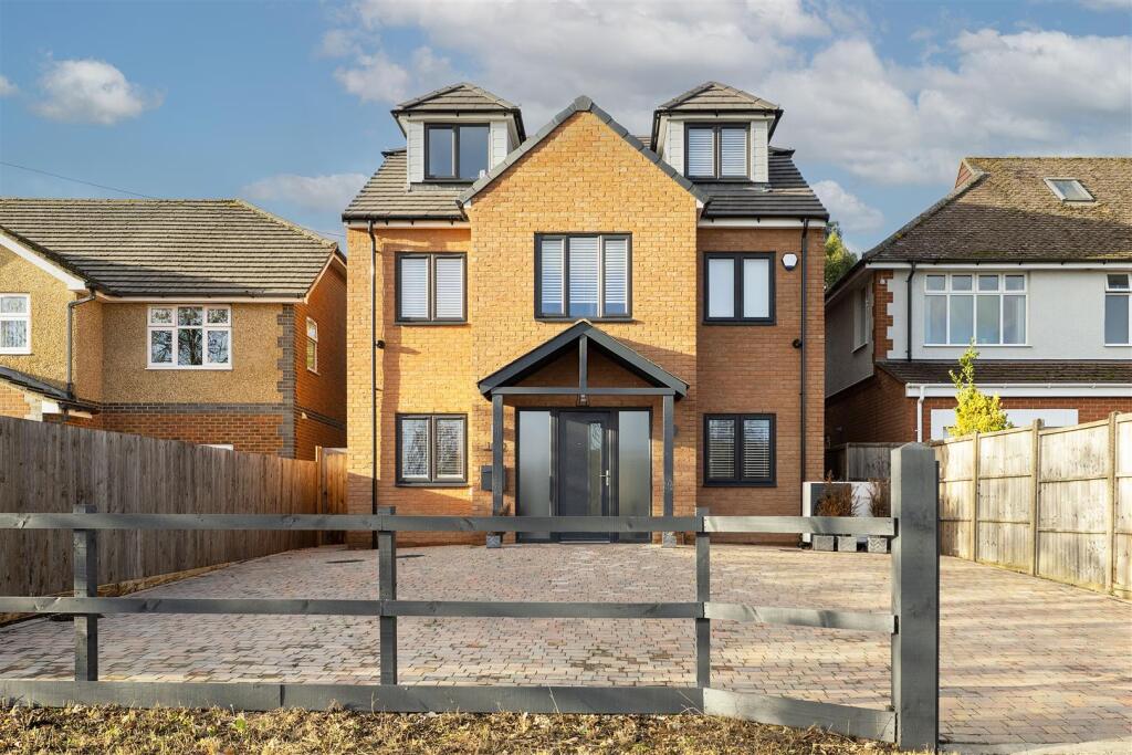 Main image of property: Markyate Road, Slip End