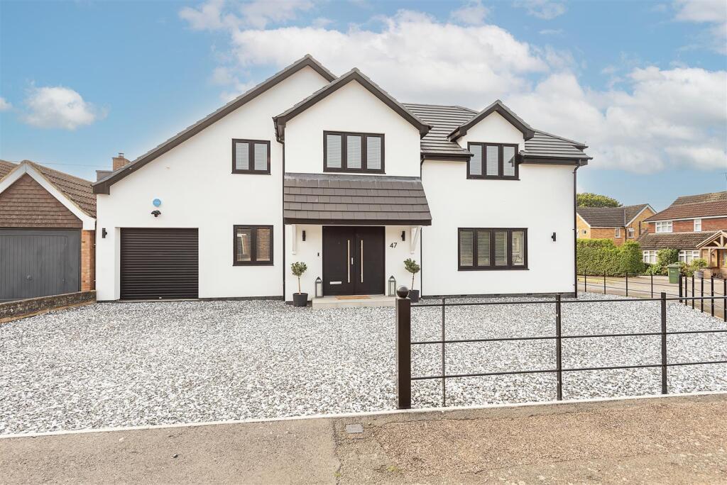 Main image of property: Long Buftlers, Harpenden