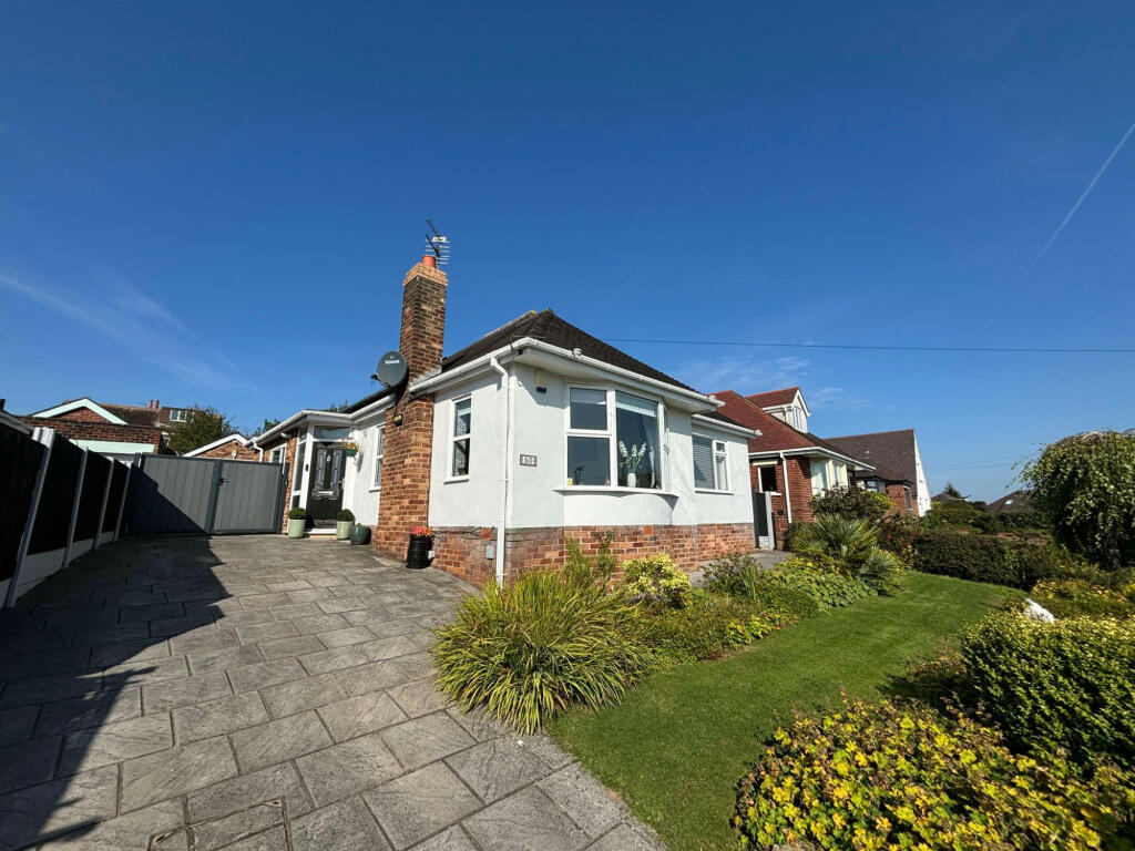 2 Bedroom Bungalow For Sale In Lindsay Avenue Poulton Le Fylde Fy6