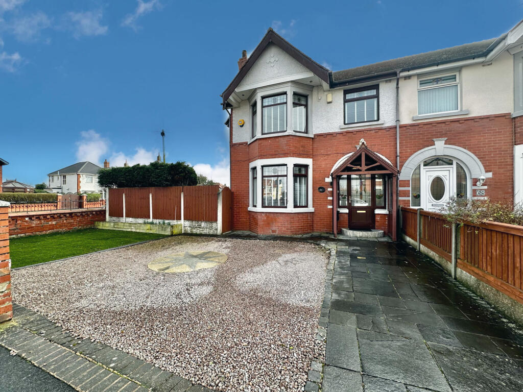 3 bedroom semi-detached house